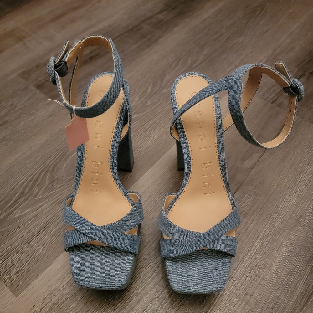 Gianni Bini Hartliye Denim Knot Ankle Strap Platform Sandals Size 9.5 - Picture 6 of 11